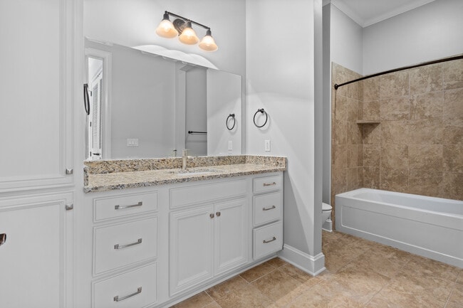 Bathroom - The Gateway Village