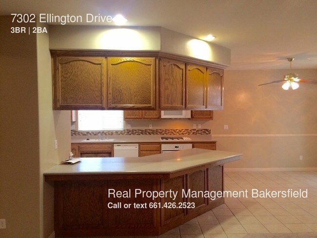 Building Photo - 7302 Ellington Dr