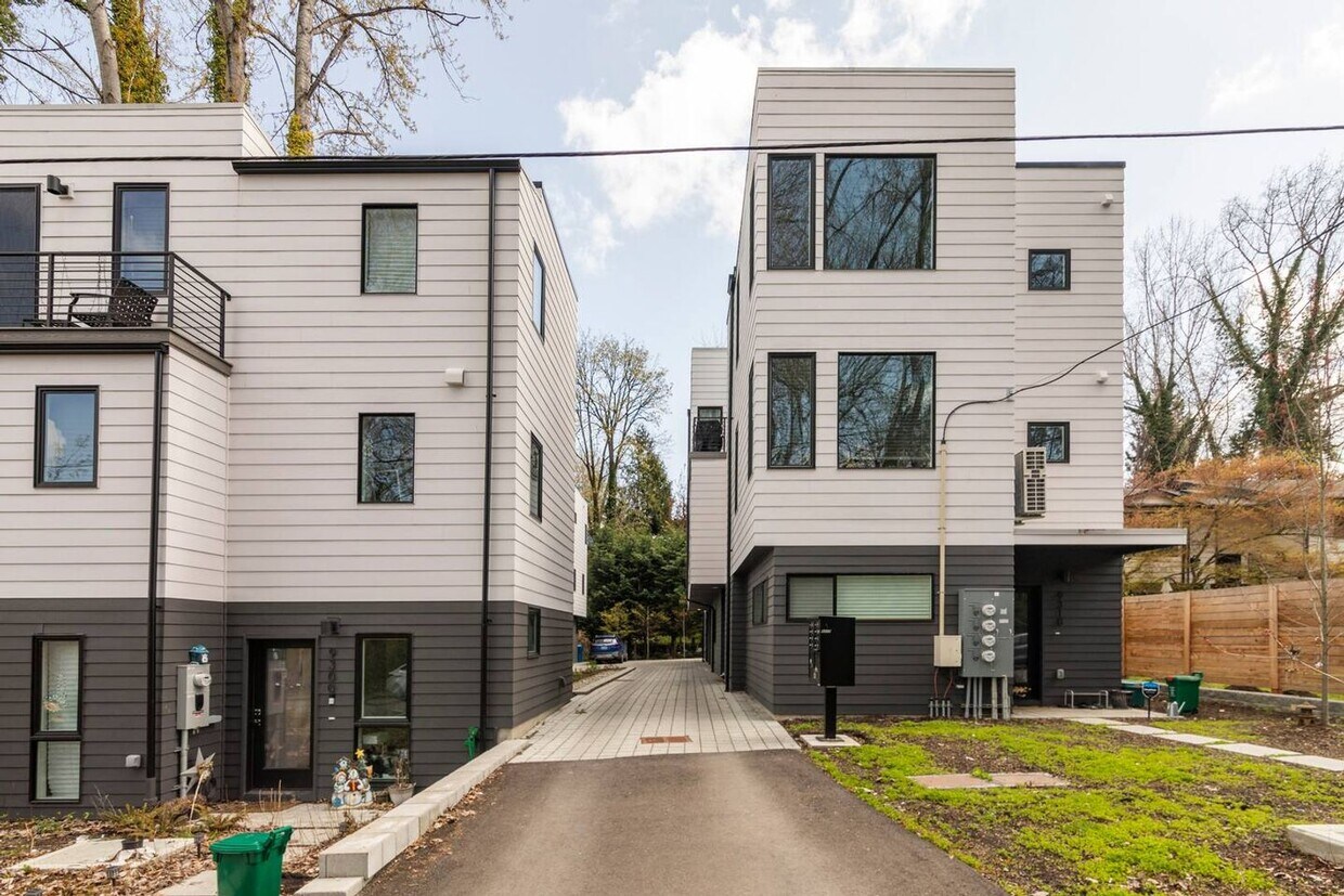 Foto principal - Modern Luxury Townhome Near Lake Washington