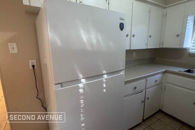 Foto del edificio - 10 Compass Point St