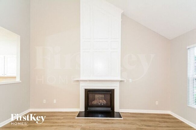 Foto del edificio - 125 N Honey Springs Ave