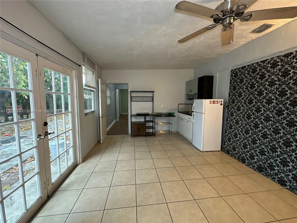 Primary Photo - 16901 NW 51st Pl