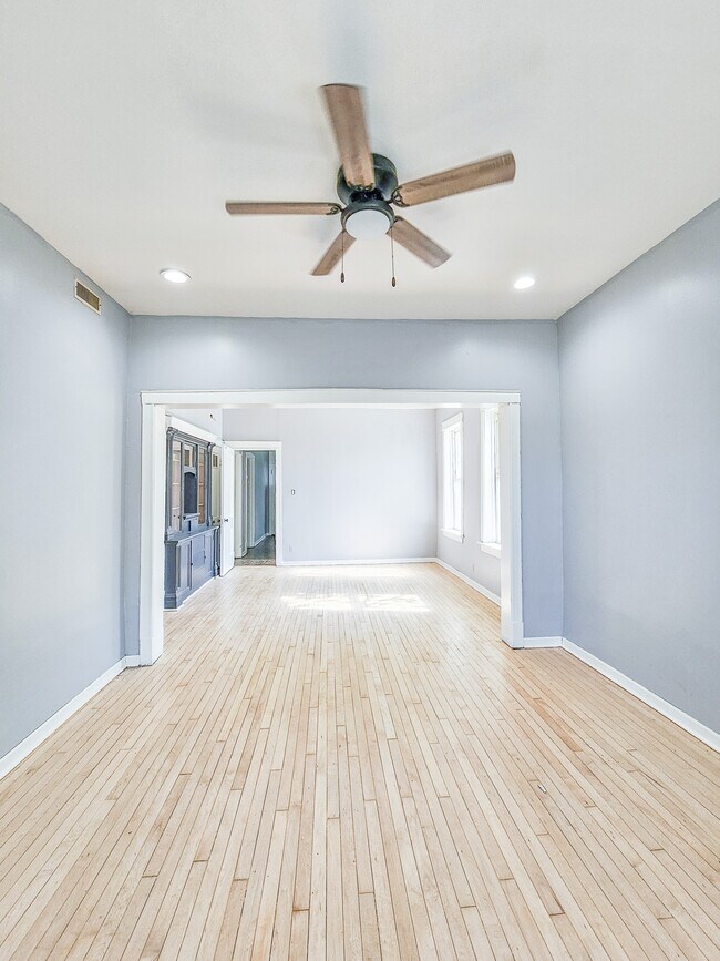 Foto del edificio - 3228 W Beach Ave
