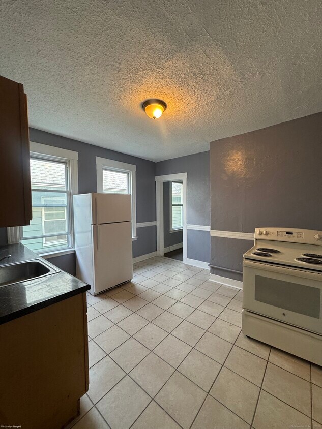 Foto principal - 57 Bassett St