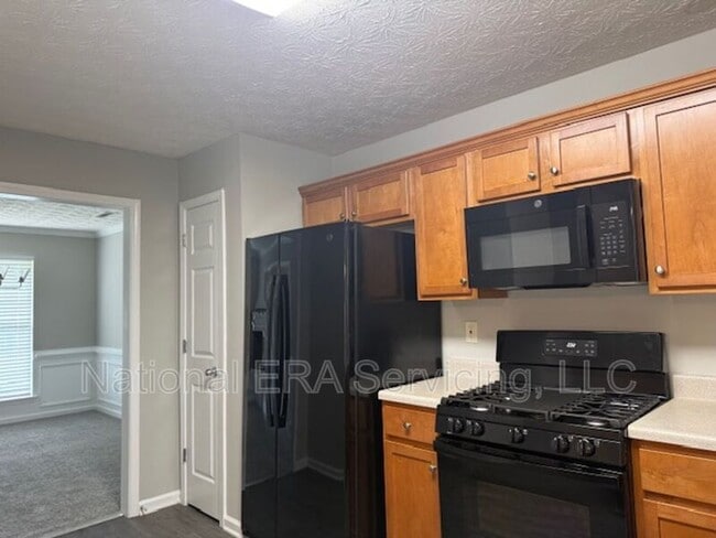 Building Photo - 711 Tullamore Way