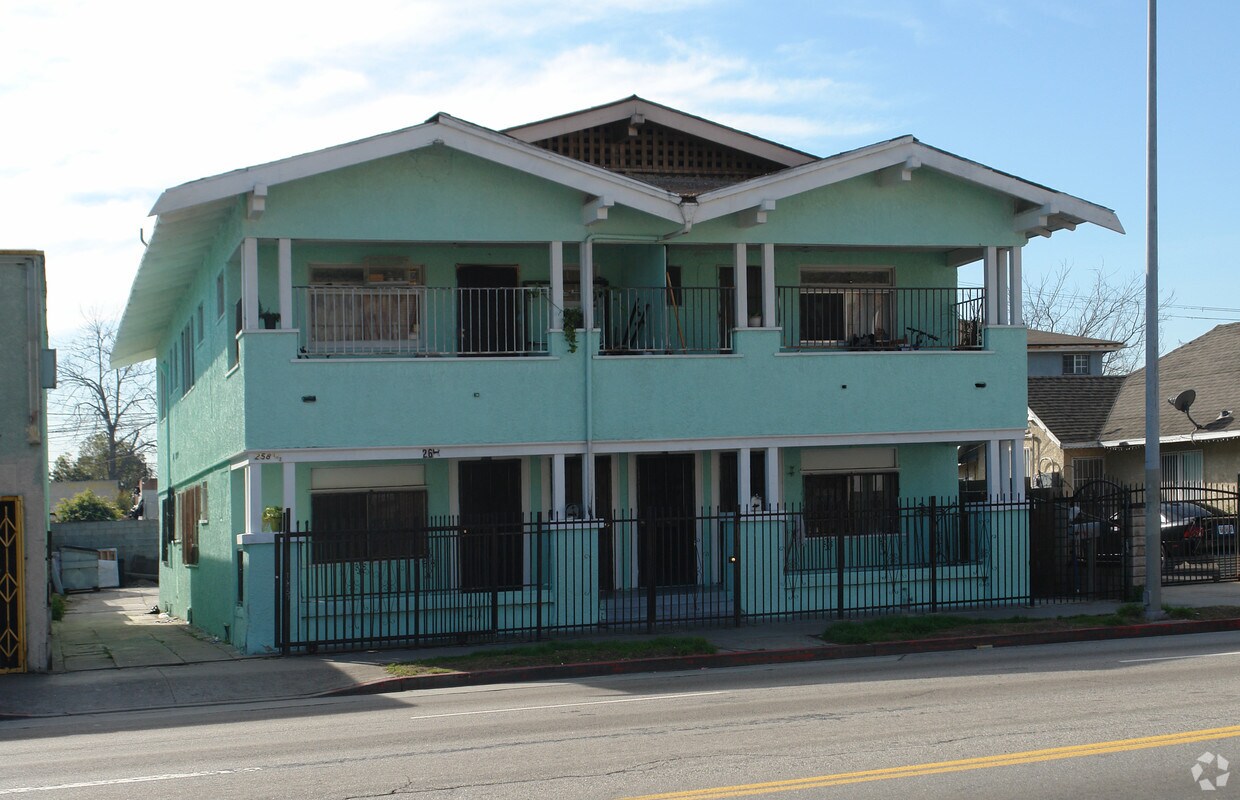 Building Photo - 258 E Vernon Ave