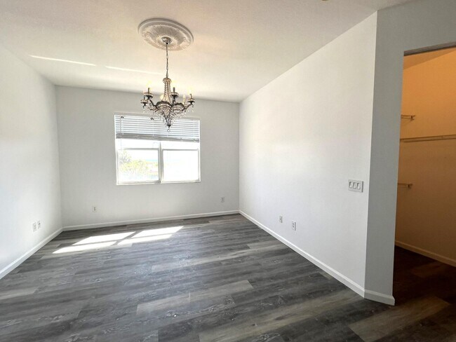 Foto del edificio - 2100 Mariner Bay Blvd