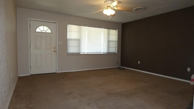 Foto del edificio - 2205 NW 46th St