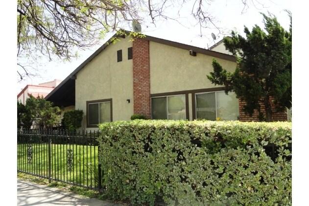Primary Photo - 1434 N California Ave