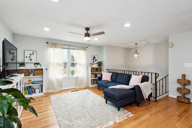 Photo - 937 Marine Dr House