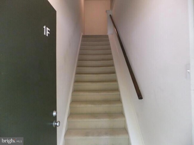 Foto del edificio - 1700 Oakwood Terrace
