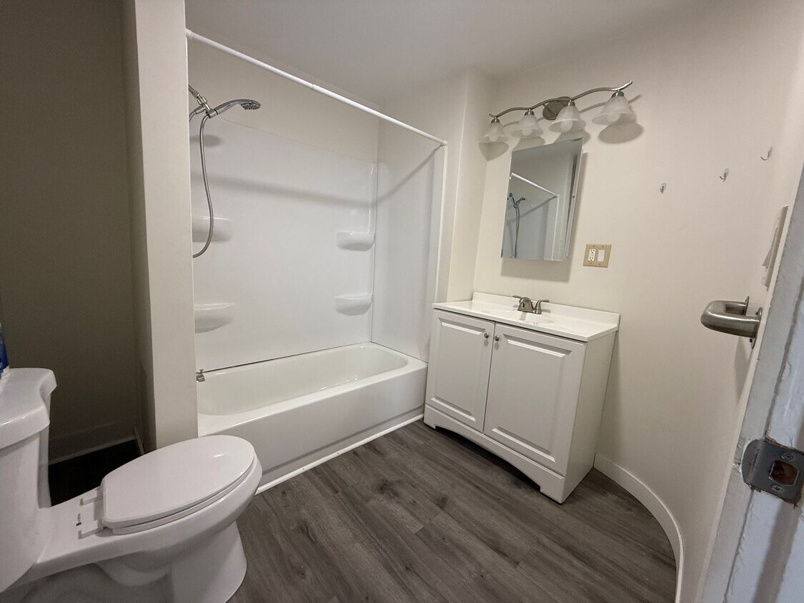 Foto principal - 313 N Michigan Ave