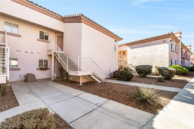 Building Photo - 4555 E Sahara Ave