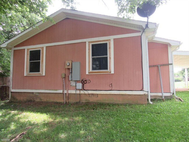 Building Photo - 3 br, 1 bath House - 2673 Delta Ct