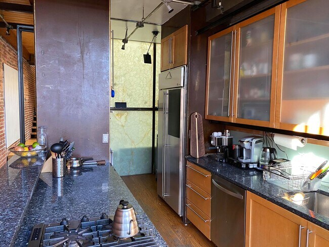 Foto del edificio - 1328 Irving St NW