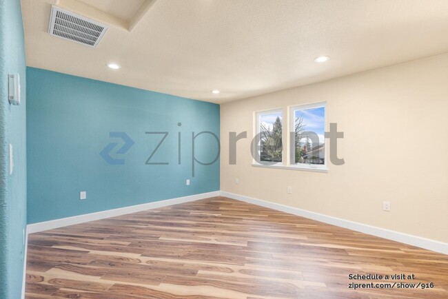 Foto del edificio - 373 Endicott Ct