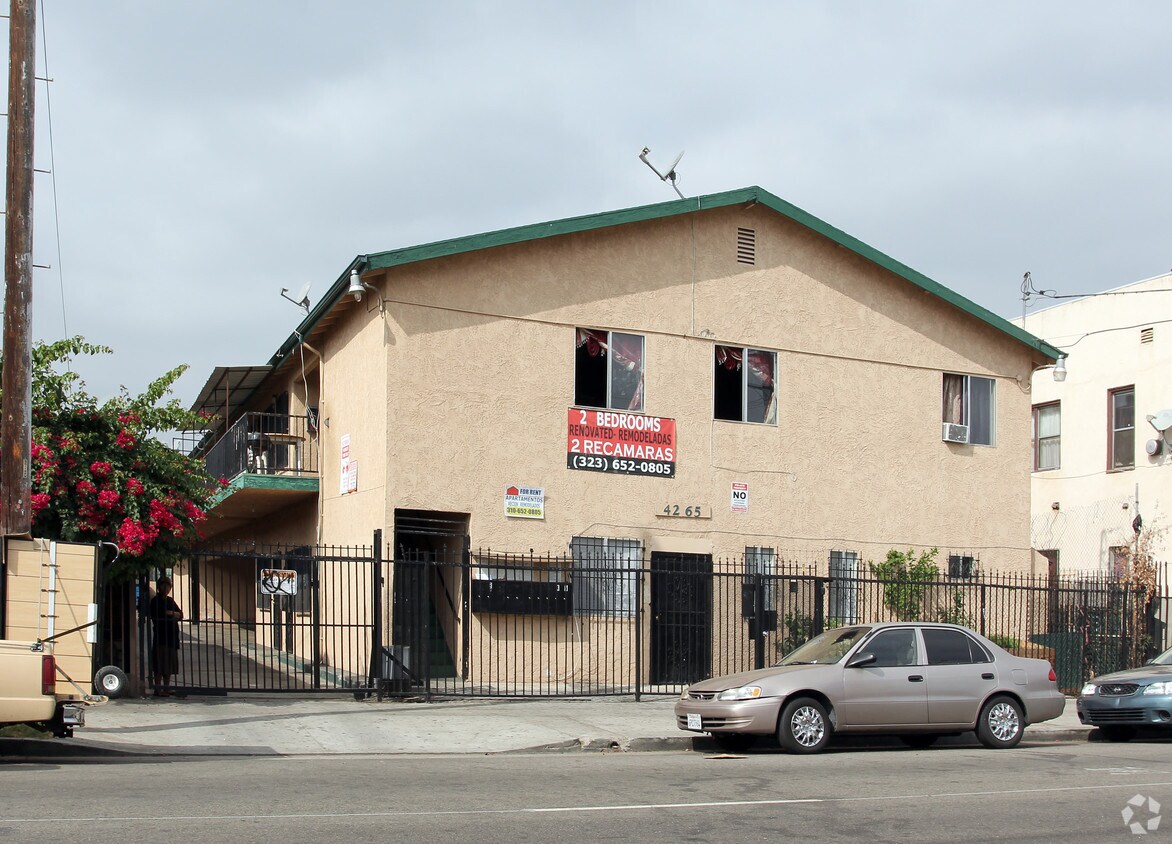 Primary Photo - 4265 S Hoover St