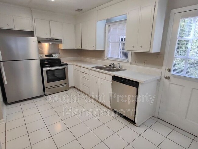 Building Photo - 5948 Deveron Dr