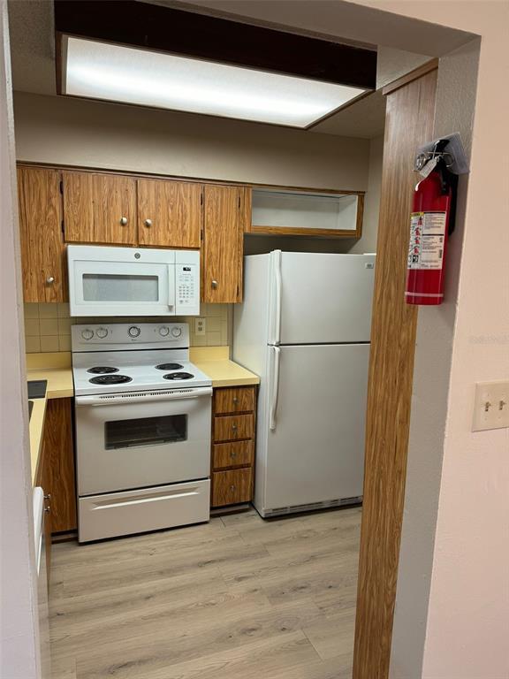 Foto del edificio - 8563 Pilgrim Ct