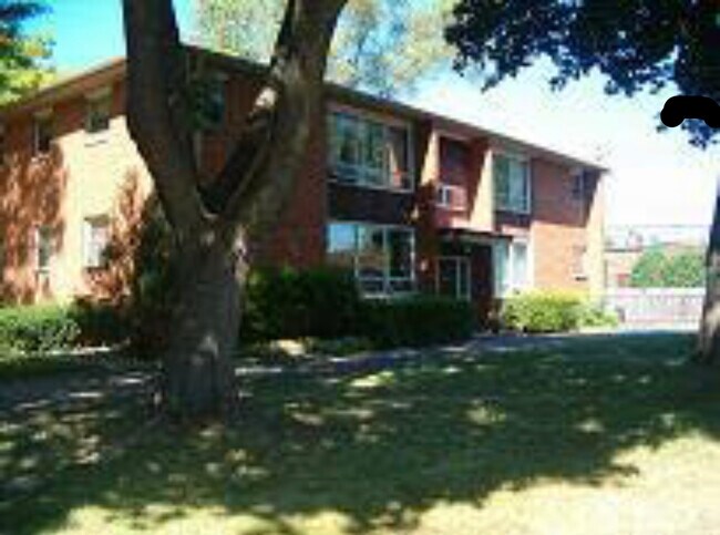 Foto del edificio - 6300 Eastgate Rd