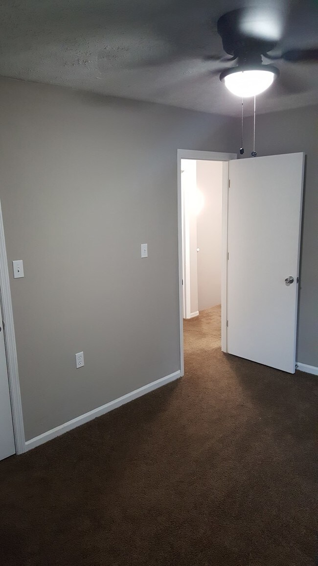 Building Photo - 109 Hillpine Trail