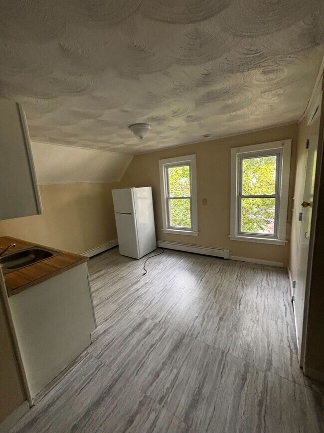 Foto del edificio - 37 Hotchkiss St