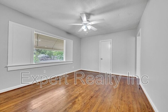 Building Photo - 6148 Court M