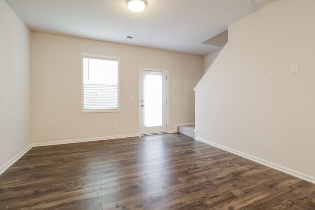 Foto del edificio - 102 Norse Crk Dr