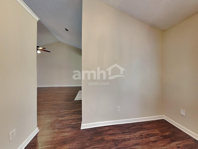 Foto del edificio - 1795 Charleston Oak Cir