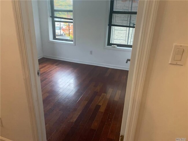 Building Photo - 577 New Lots Ave