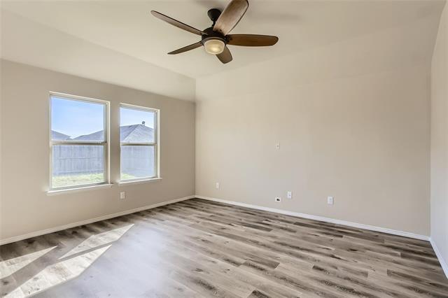 Foto del edificio - 503 Hawthorn Dr