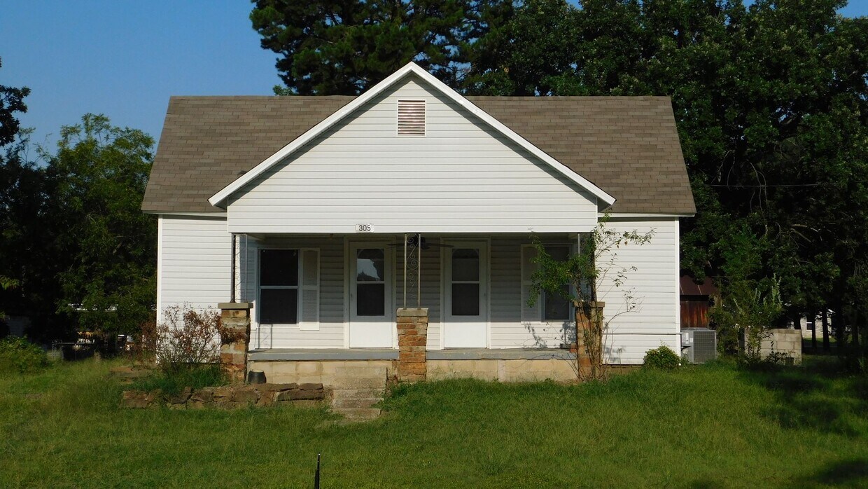 Primary Photo - 2 Bed 1 Bath House in Hackett