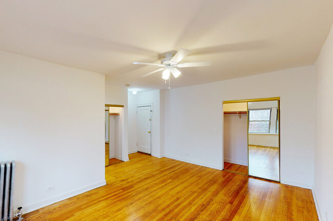 Dining/Living room - 5528 S. Cornell Avenue