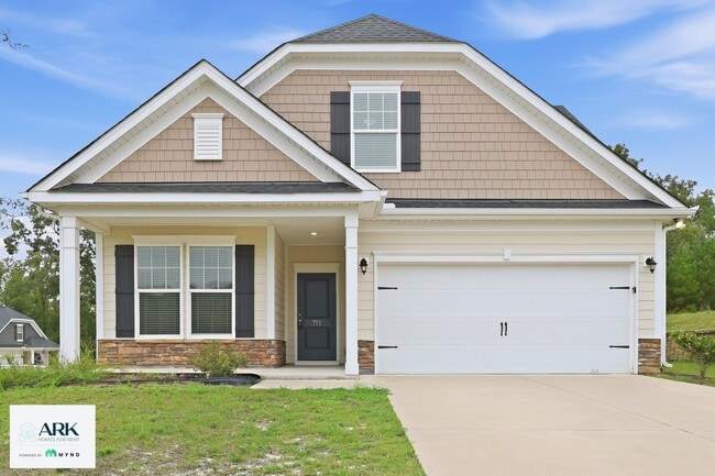 Building Photo - 711 Courtland Dr