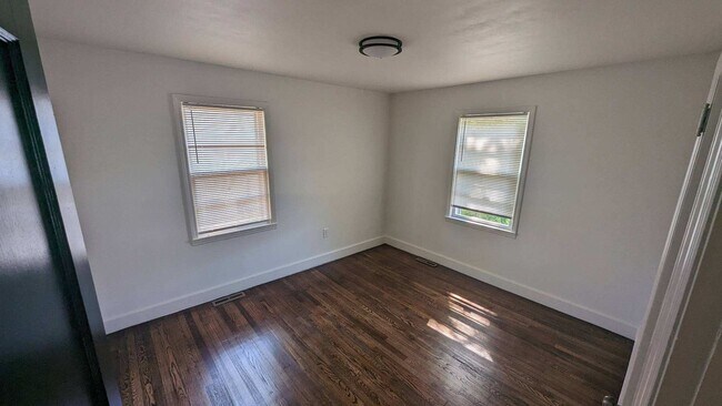 Foto del edificio - Charming 2 bed/ 1 bath available now near ...