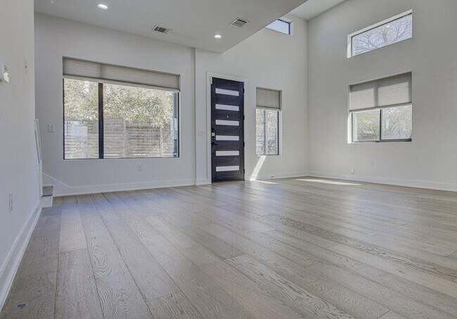 Foto del edificio - 4903 Lyons Rd