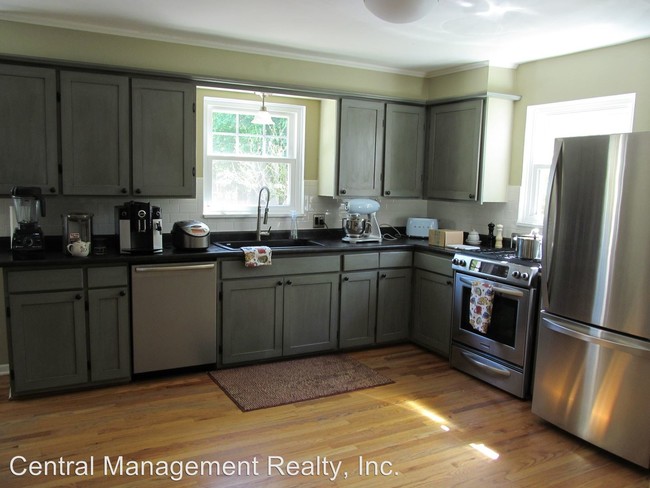 Building Photo - 3 br, 2 bath House - 1213 Leeper Ave.