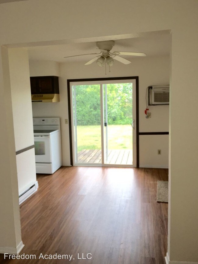 Foto del edificio - 9722 Bishopswood Ln