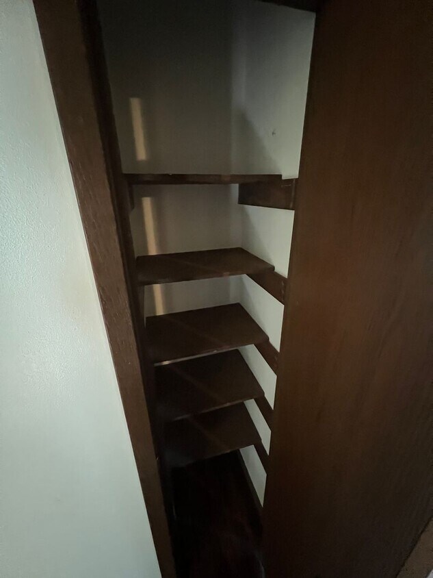 Foto principal - 3 bed/1.5 bath Duplex in Madison, WI