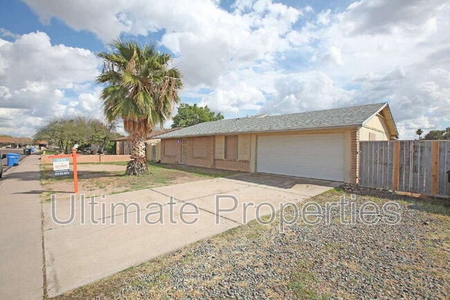 Photo - 1547 W Kerry Ln House