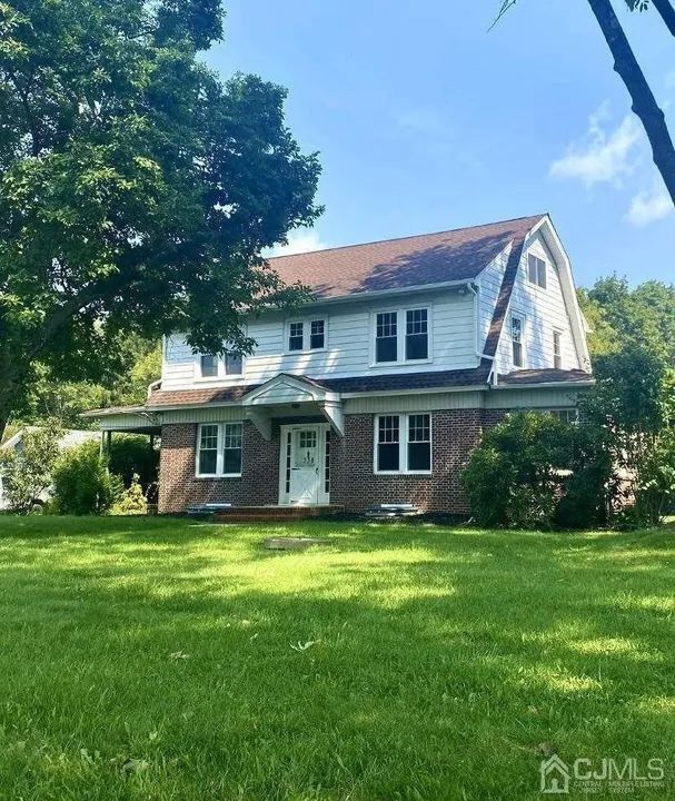 Building Photo - 338 Buckelew Ave