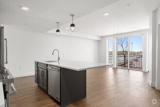 Building Photo - 26 Hichborn St