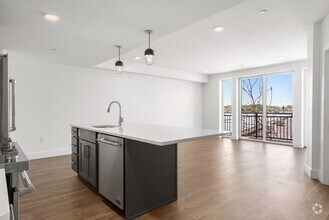 Building Photo - 26 Hichborn St