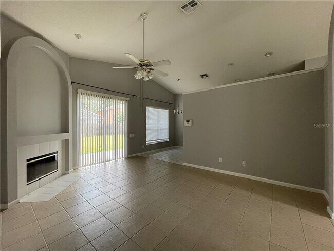 Building Photo - 163 Oak Grove Cir
