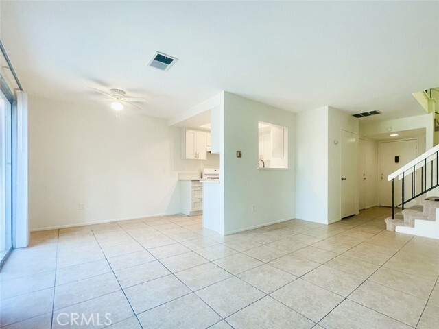 Building Photo - 17081 Green Ln