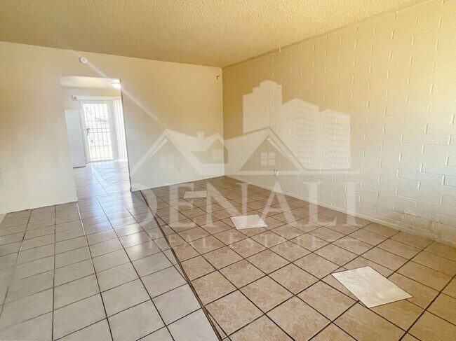 Building Photo - 1602 W Fremont Rd.