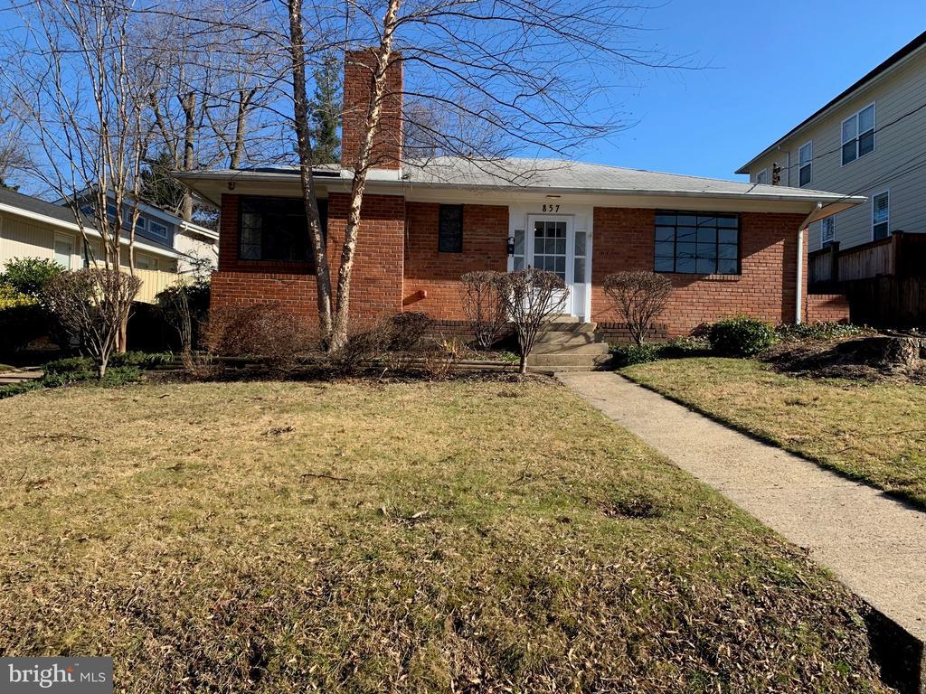 Primary Photo - 857 N Jacksonville St