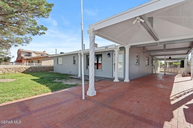 Foto del edificio - 390 Arvin Cir