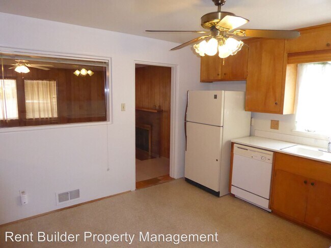 Building Photo - 3 br, 2 bath House - 1004 San Pablo St. NE