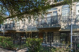 Building Photo - 1515 Paige St